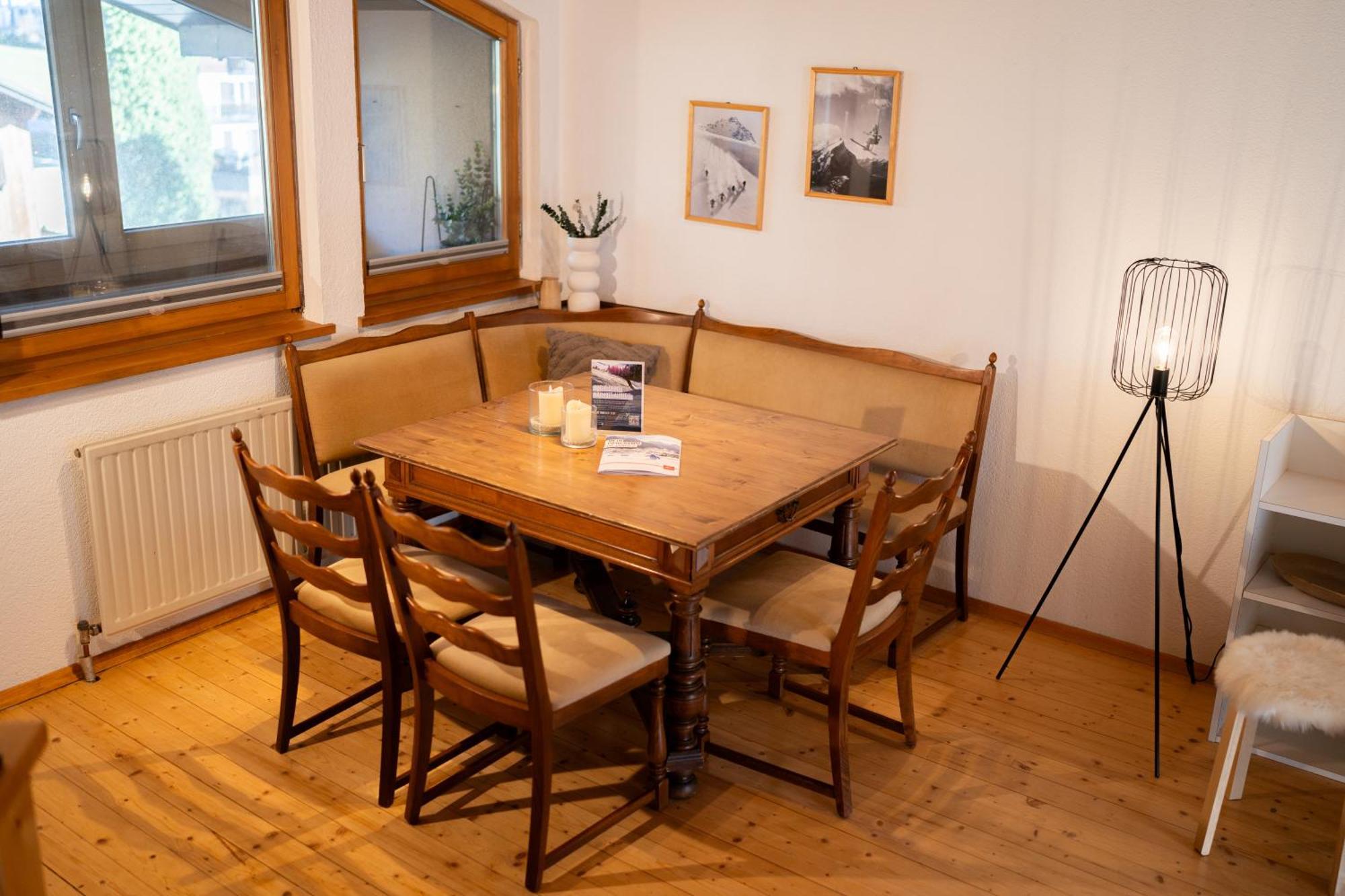 Homy Alpine Deluxe Chalet In St Anton Im Montafon Sankt Anton im Montafon Luaran gambar